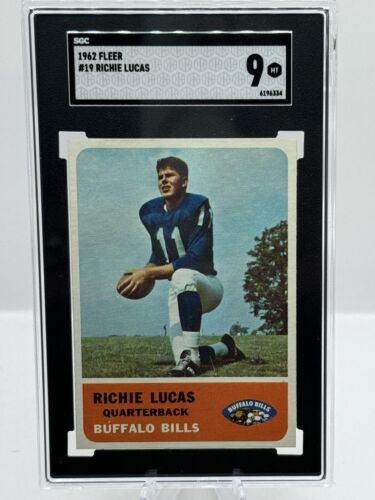 1962 Fleer #19 Richie Lucas Buffalo Bills SGC 9